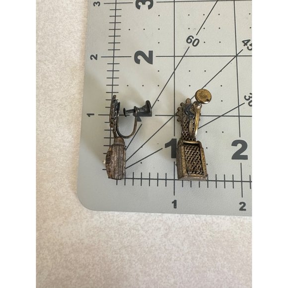 Antique Victorian Etruscan Revival brass enamel seed pearls screw back earrings - Picture 7 of 7